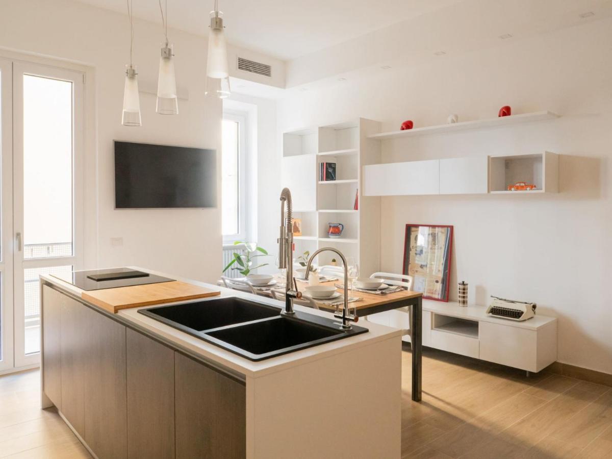 The Rent - Beautiful Two-bedroom Close To Cinque Giornate Square * Milan