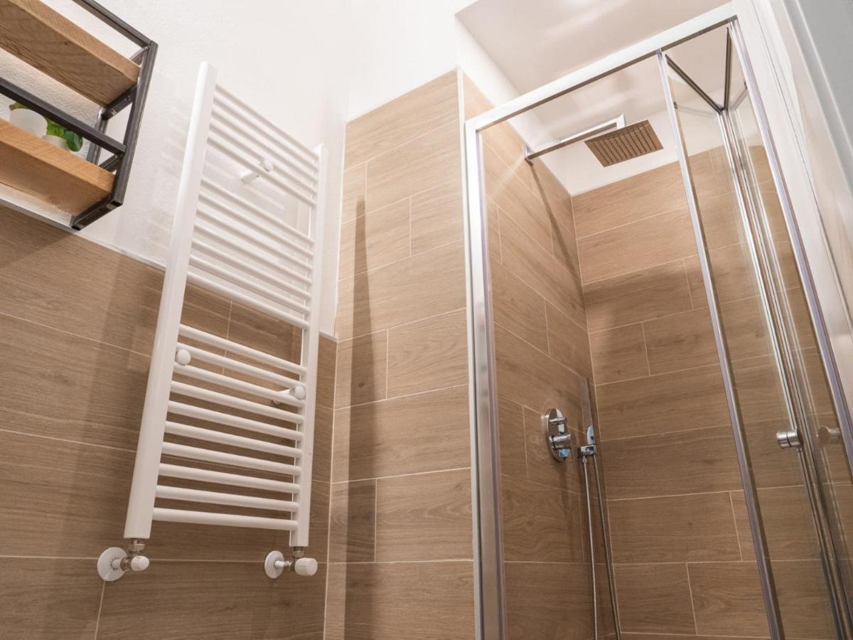 The Rent - Beautiful Two-bedroom Close To Cinque Giornate Square * Milão